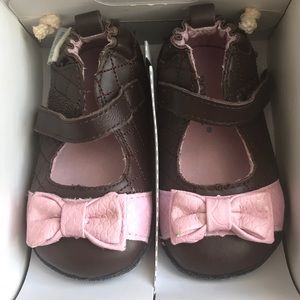 Robeez - new in box 6-9M